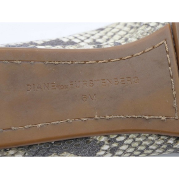 Diane Von Furstenburg Ballet Flat Womens 6 Snake Print Leather Gold Cap Toe Shoe - Picture 9 of 10